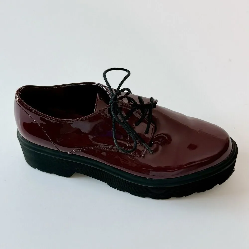 Forever 21 Women Oxford Sz 8 Burgundy Red Faux Patent Leather Lace Chunky Shoes